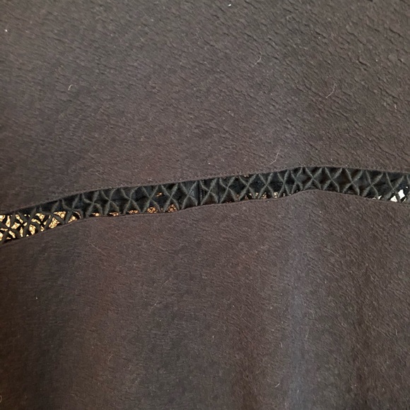 Little black dress with cutouts - Picture 3 of 5